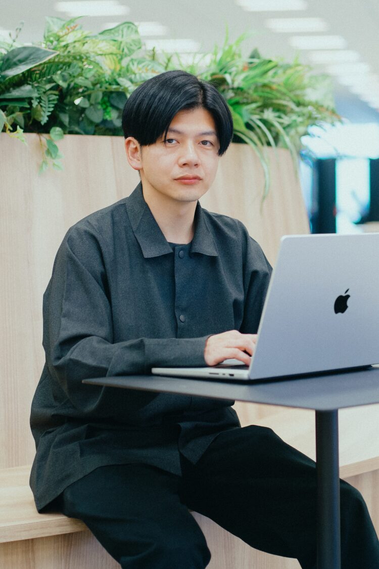 有吉 学